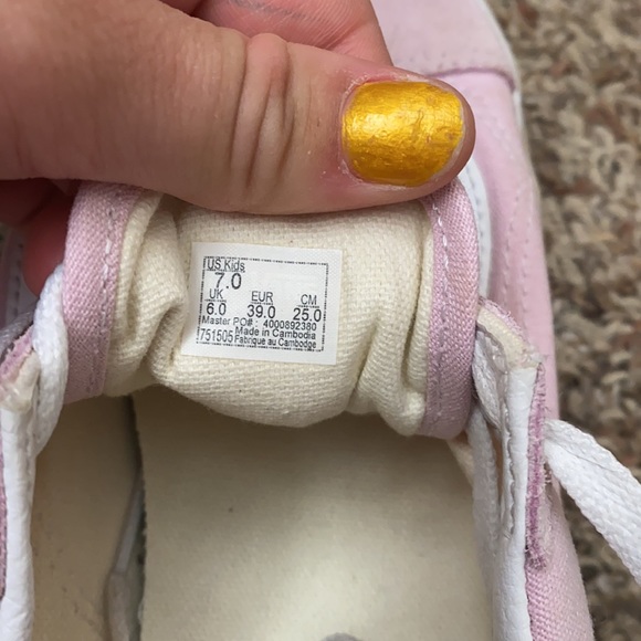 Vans - Picture 3 of 3